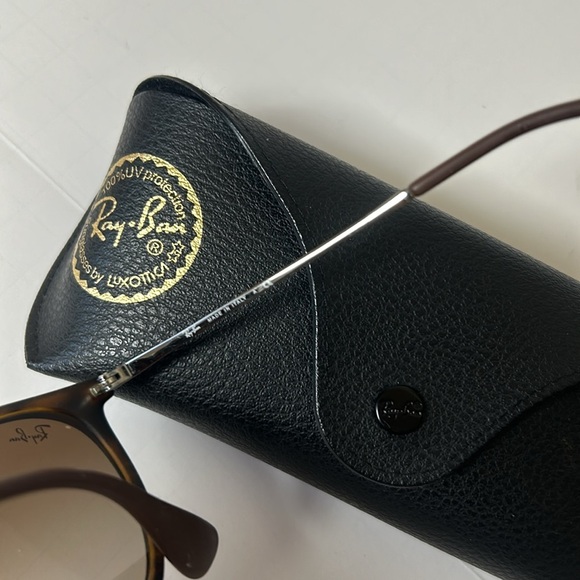 Ray-Ban Brown Tortoiseshell Round Sunglasses with Black Case main image 11